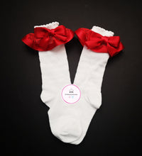 Load image into Gallery viewer, Frilly Lace Knee Bow Sock