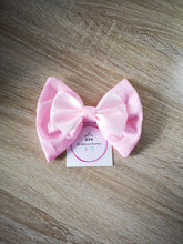 Load image into Gallery viewer, Handmade Plain Hairbows in Alligator clip