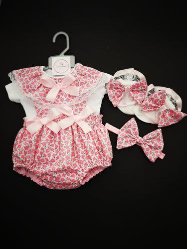 Baby Pink Ditsy Floral 4 piece Outfit 3-6 months (READY TO POST)