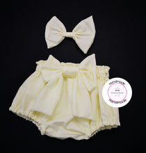 Load image into Gallery viewer, Plain Bloomer and Hairbow Newborn -24 months