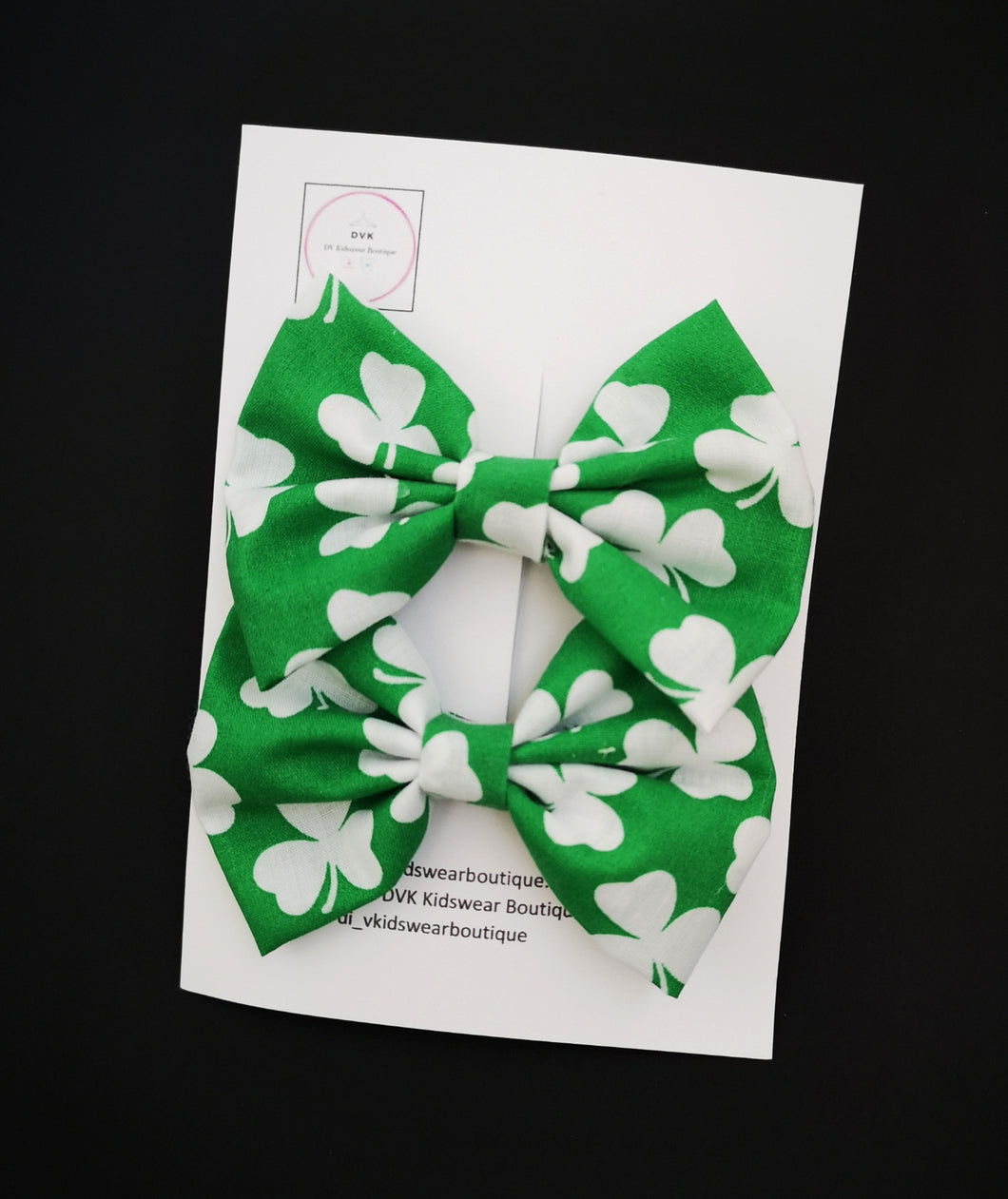 Shamrock Pigtail Bow ( clip ) 3.5 inch