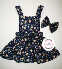 Load image into Gallery viewer, Navy Flora 2 piece set 0m - 10 years